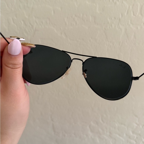 Ray-Ban Classic Black Aviator Sunglasses main image 6